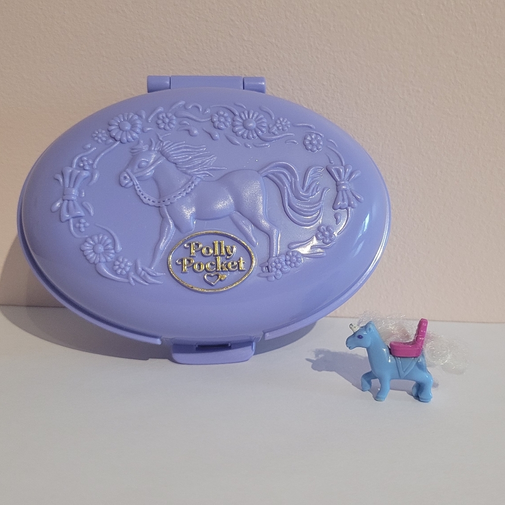Unicorn meadow 1995 Polly pocket almost complete comb